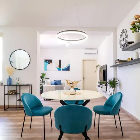 Tuscan Luxury In The Centre - With Wi-fi, Gym, Terrace Апартаменты